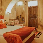 Elaa Cave 3* Ortahisar