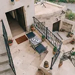 Elaa Cave 3*