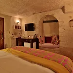 Elaa Cave 3* Ortahisar