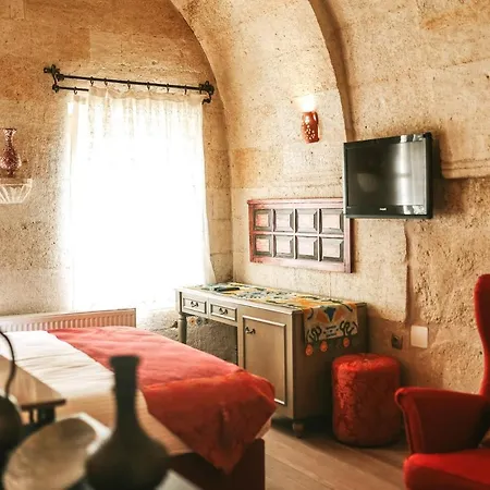Elaa Cave 3*