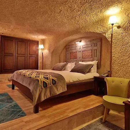 Hotel Elaa Cave