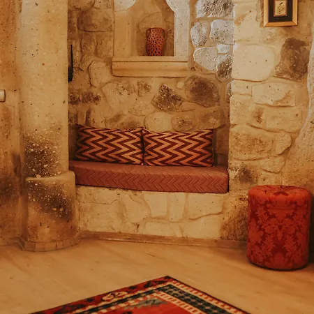 Hotel Elaa Cave