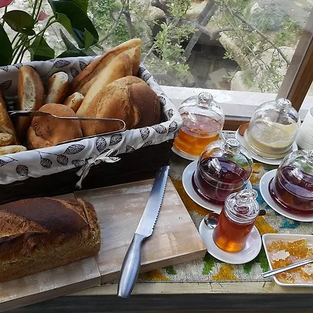Elaa Cave Hotel 3*