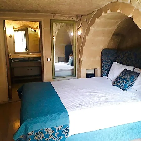 Hotel Elaa Cave