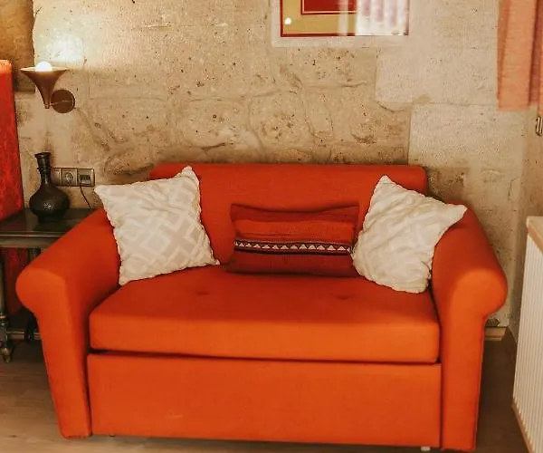 Szálloda Elaa Cave 3*